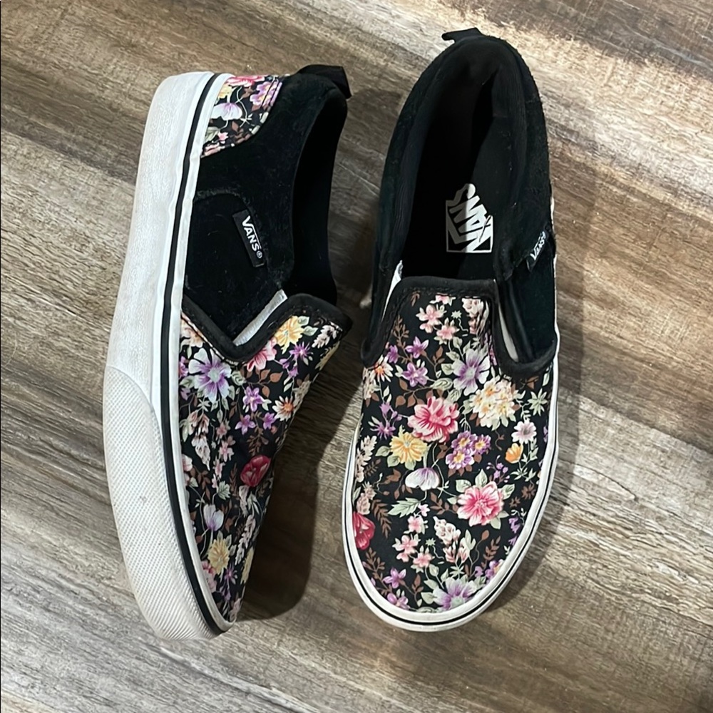 Vans Kids Floral Slip-On Shoes - Black and Multicolor size 3 - Picture 2 of 5